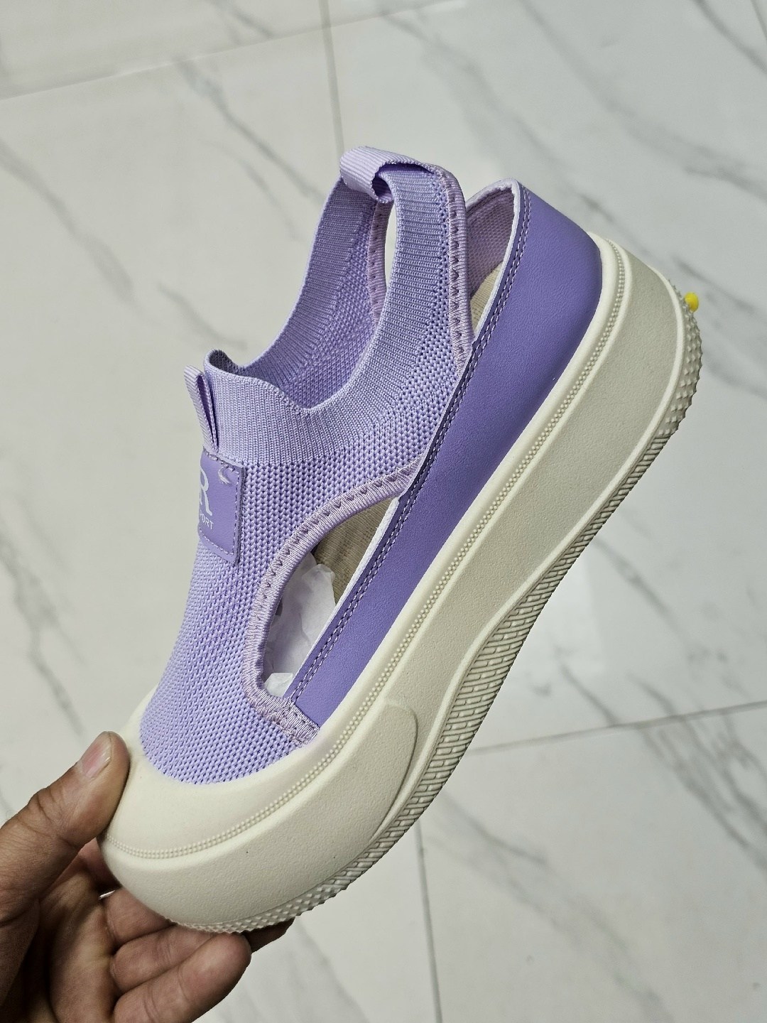 , женская,кроссовки женскиe, модная,летняя