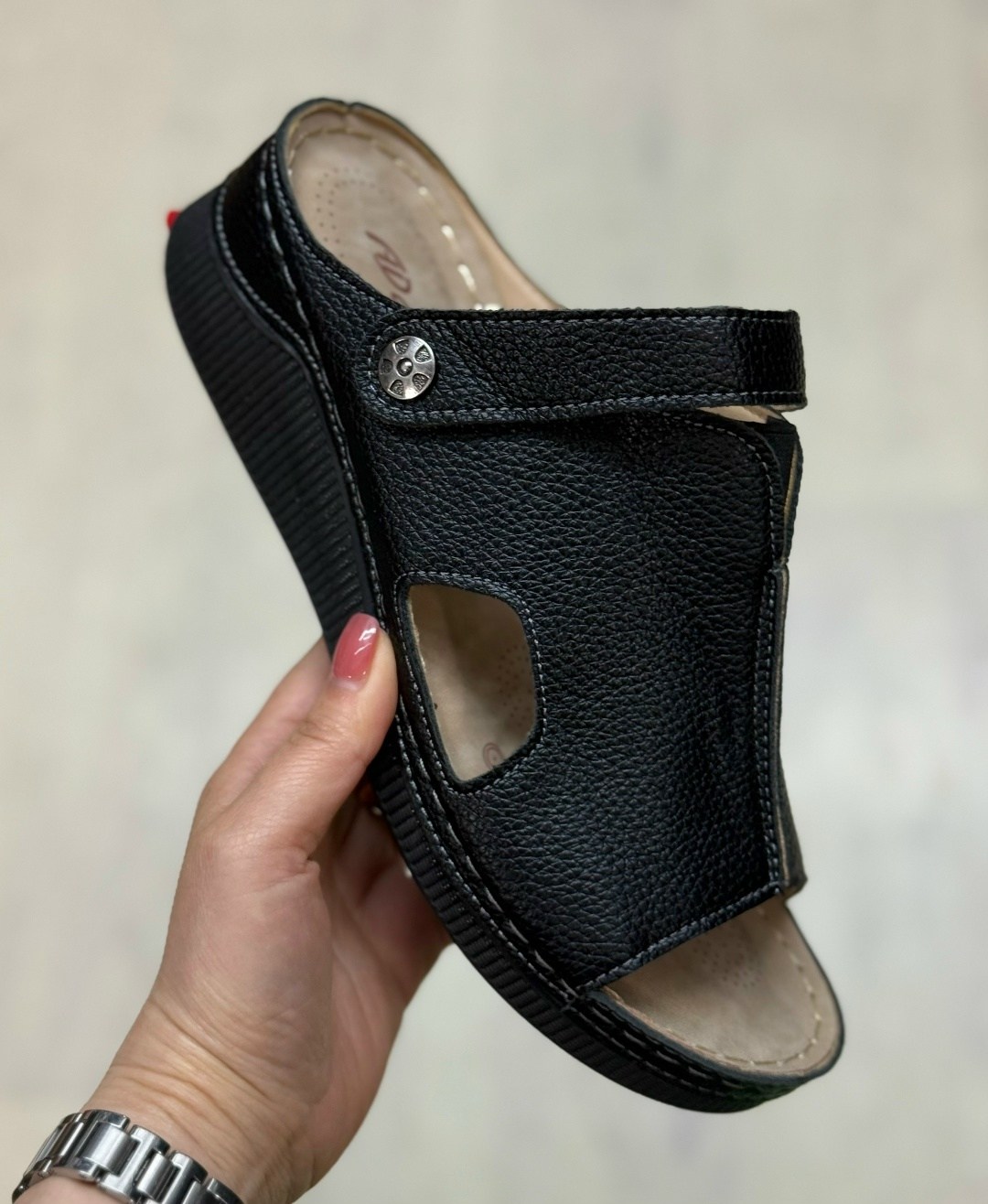 ,женские шлепанцы,сабо женские,женские босоножки,модные босоножки