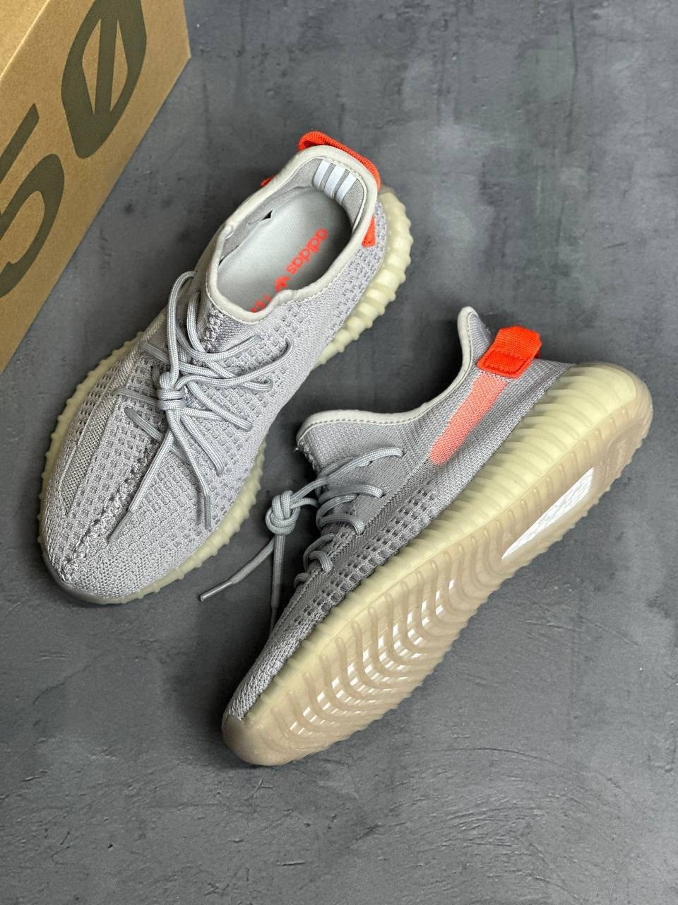 adidas yeezy boost 350 v 2,кроссовки adidas yeezy boost 350,adidas yeezy boost 350 v2 tail light,adidas yeezy boost 350 v2 light,yeezy boost 350 v2 tail light