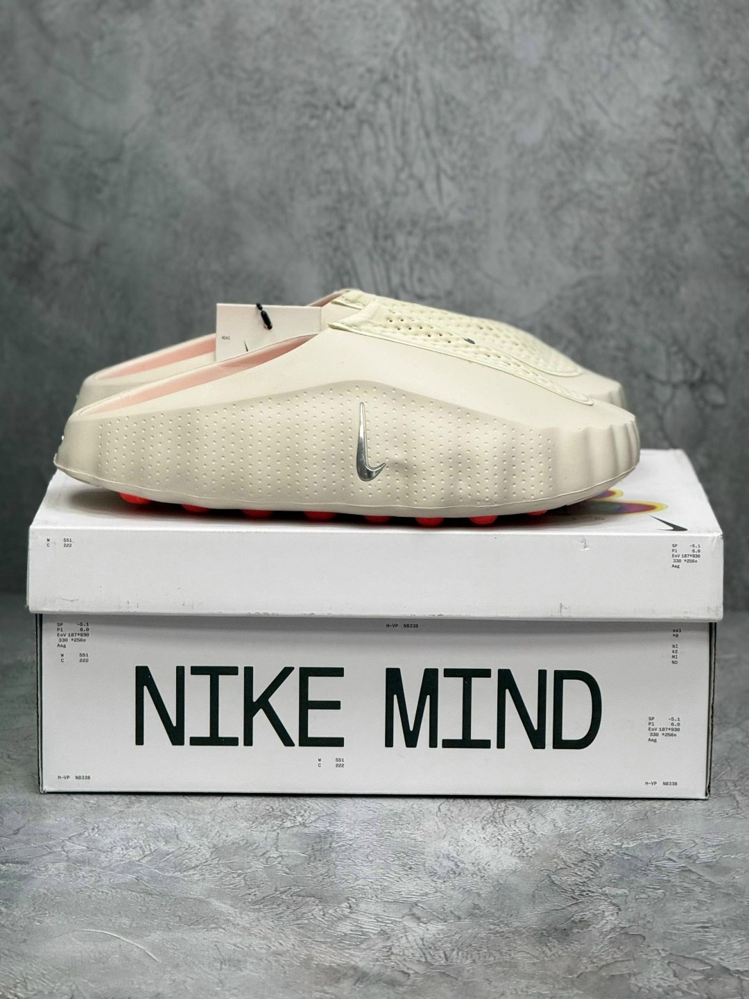 nike mind 001,nike mind 002,nike mind,кроссовки nike,шлепанцы женские