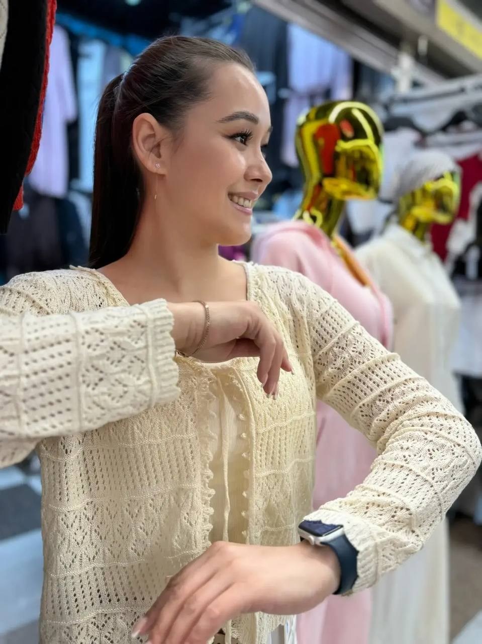 кофта вязаная,кружевной кардиган,вязаный кардиган,ажурный кардиган,женский вязаный кардиган