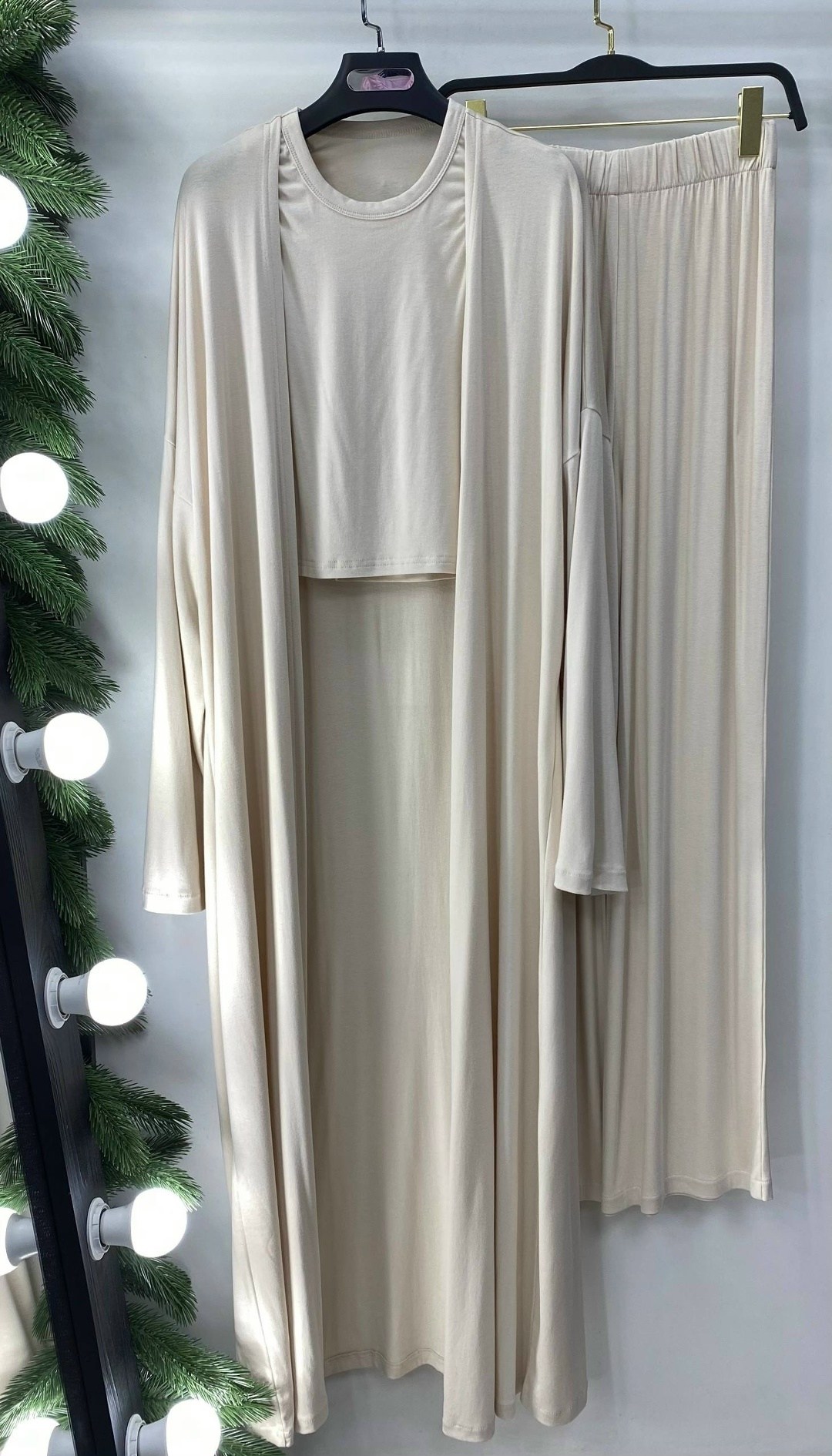 комплект черных,костюм тройка (кардиган + топ + брюки) цвет черный,костюм с брюками палаццо,костюм с брюками,стильные костюмы