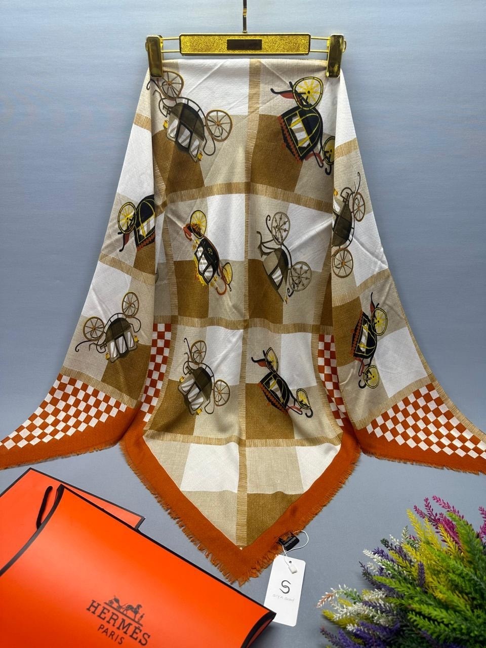 платок женский,шелковый платок,брендовый платок,платки диор,атласный платок