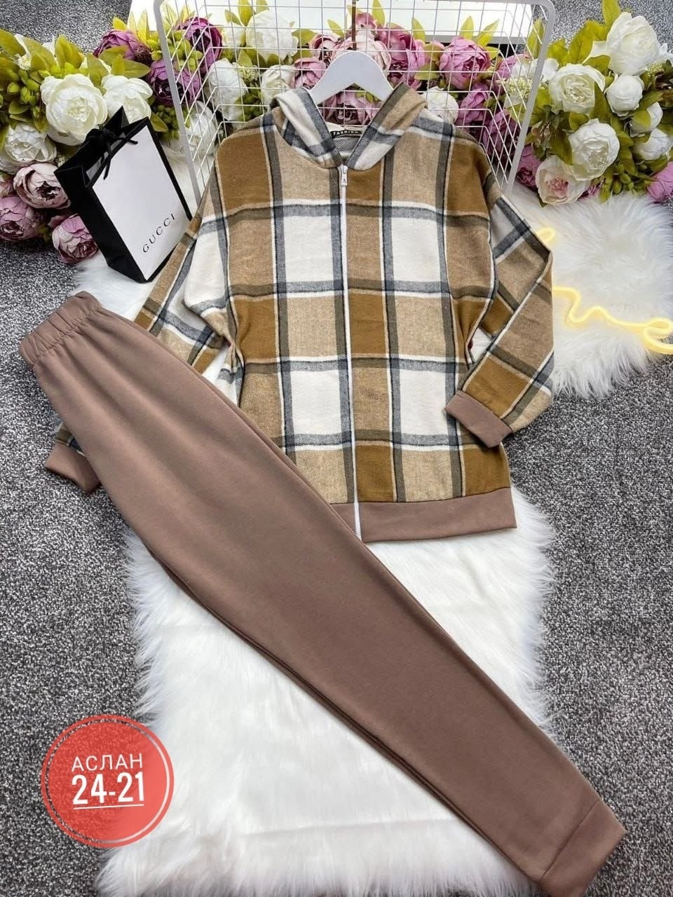 Женская одежда