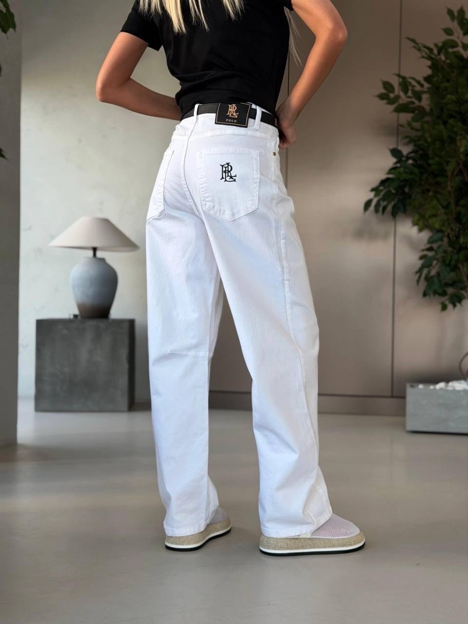 белые джинсы,женские джинсы,джинсы стильные,брюки джинсы,джинсы женские широкие