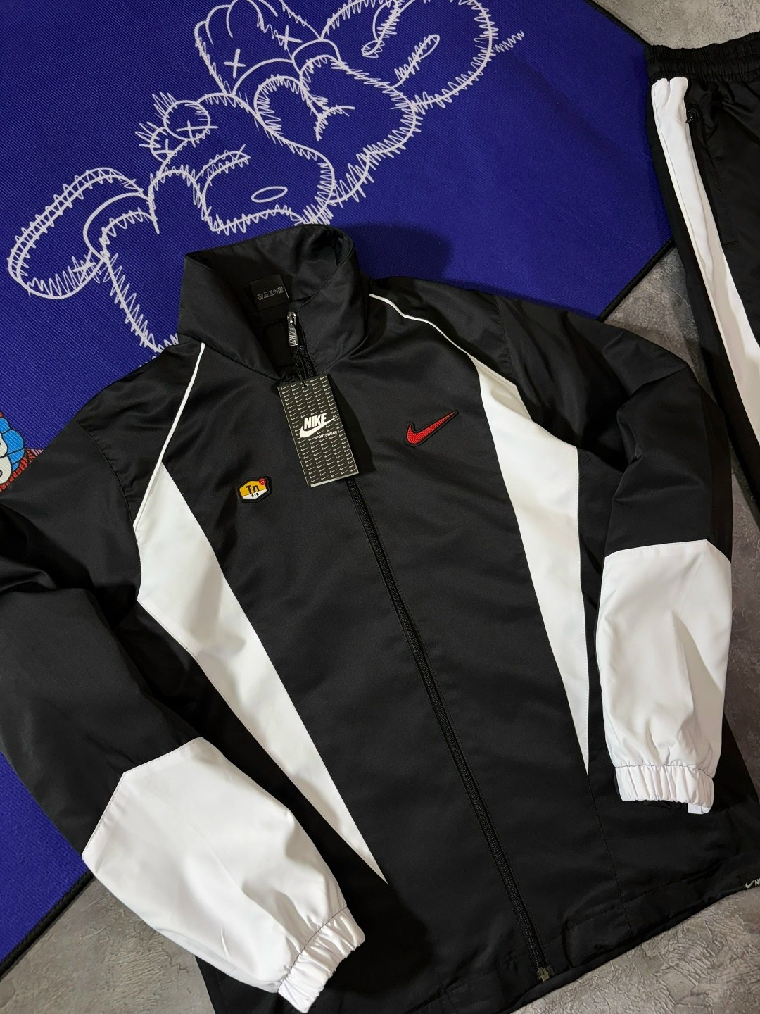 спортивный костюм nike,ветровка nike tn,lakers спортивный костюм мужской найк,спортивный костюм nike мужской,куртка nike мужская