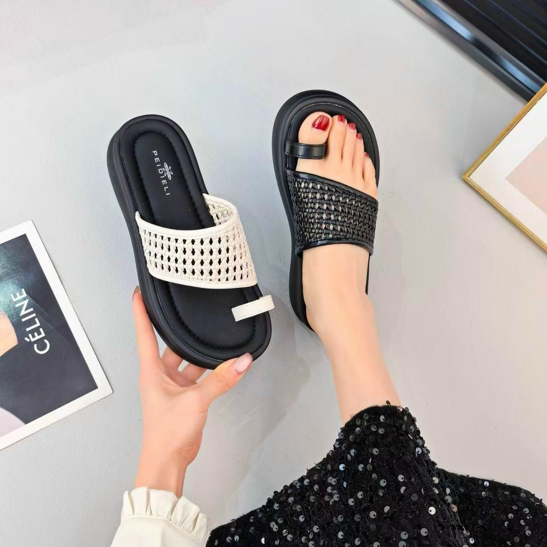 шлепанцы женские,тапочки модные,модные шлепанцы,шлепанцы на плоской подошве,тапочки на плоской подошве