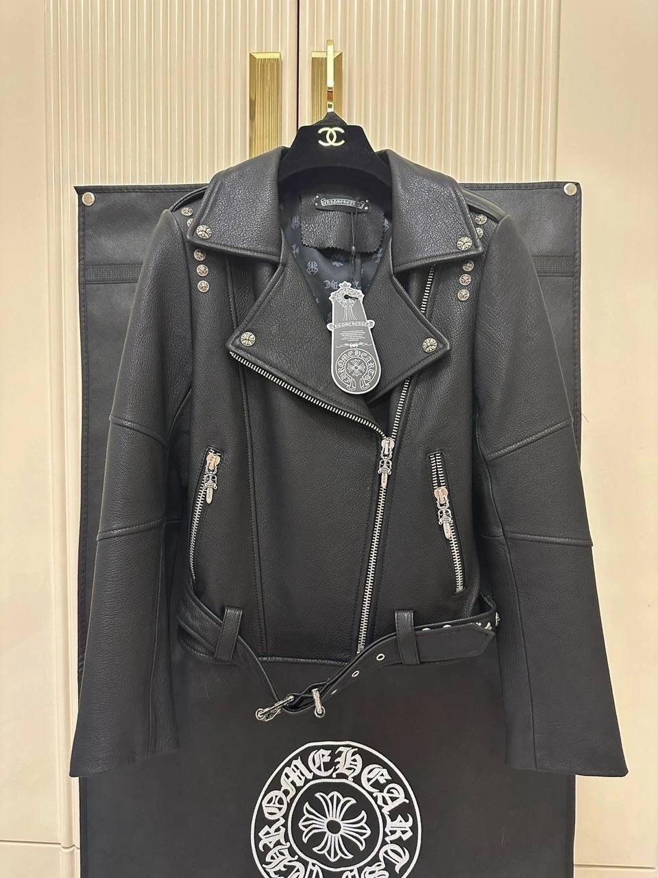 куртка косуха,кожаная куртка,косуха женская,кожаная куртка косуха,женская кожаная куртка