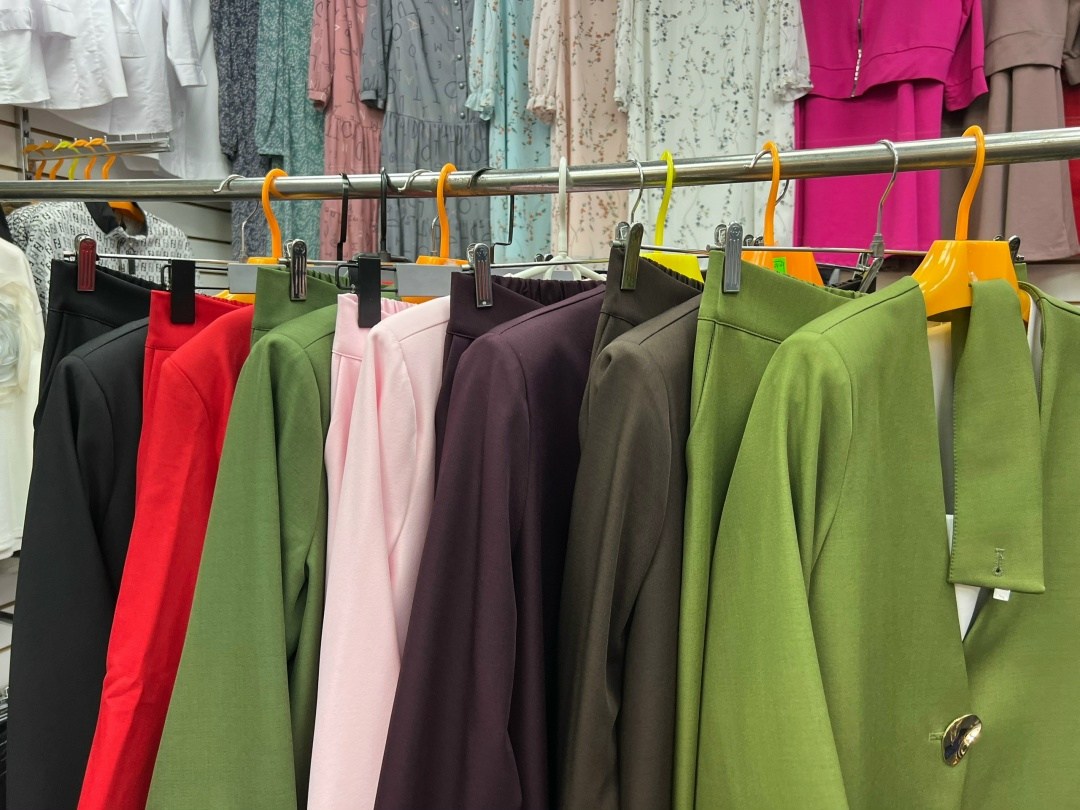 блуза begimoda 4039 белый,костюм классический,костюм женский тройка,костюм женский,костюм комплекты