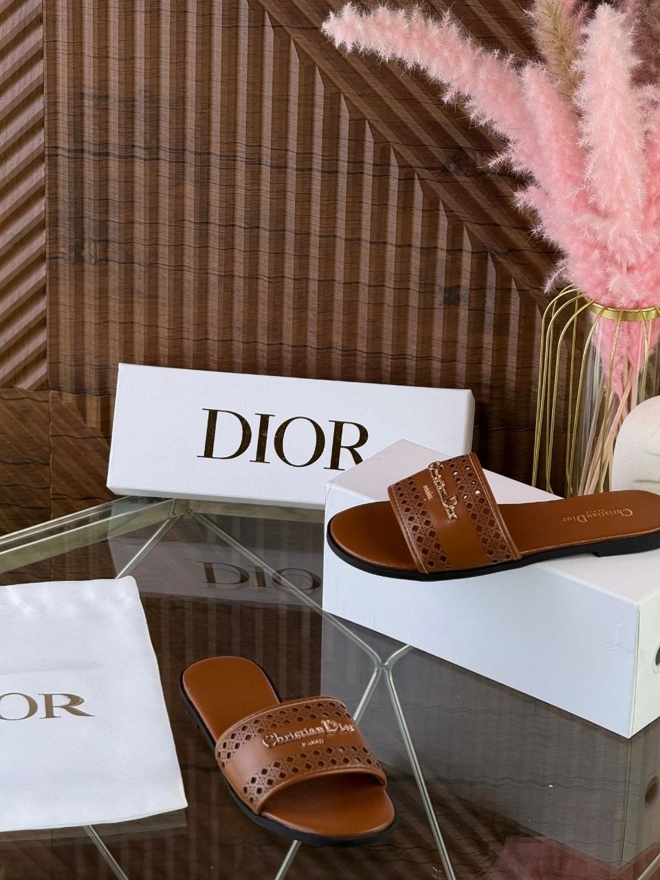 женские шлепанцы dior dway,шлепанцы christian dior,тапочки dior,сандалии dior,