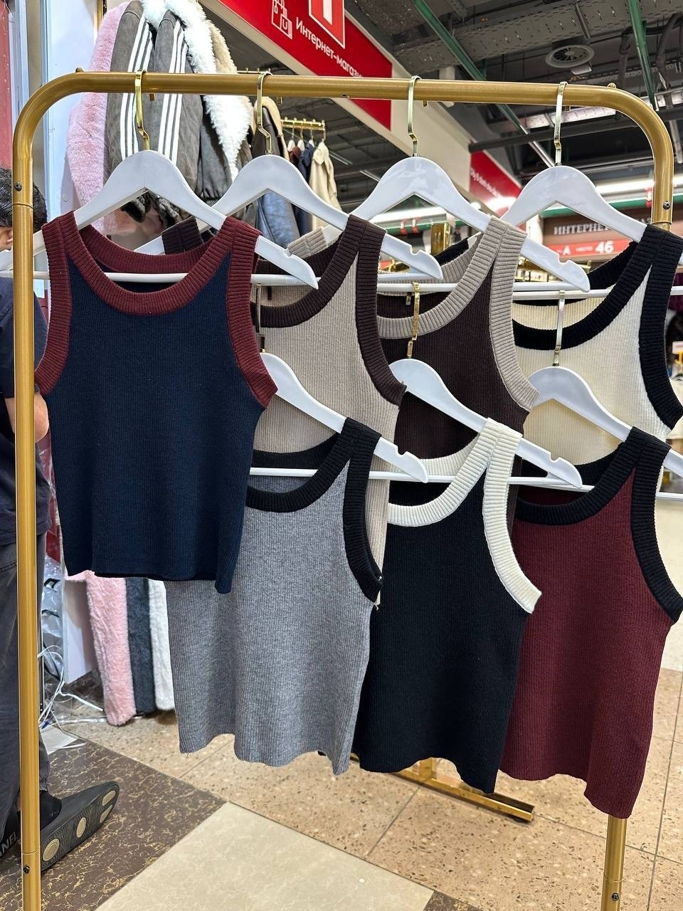 женские майки,женские топы,майка безрукавка,трикотажная майка,майка женская белая