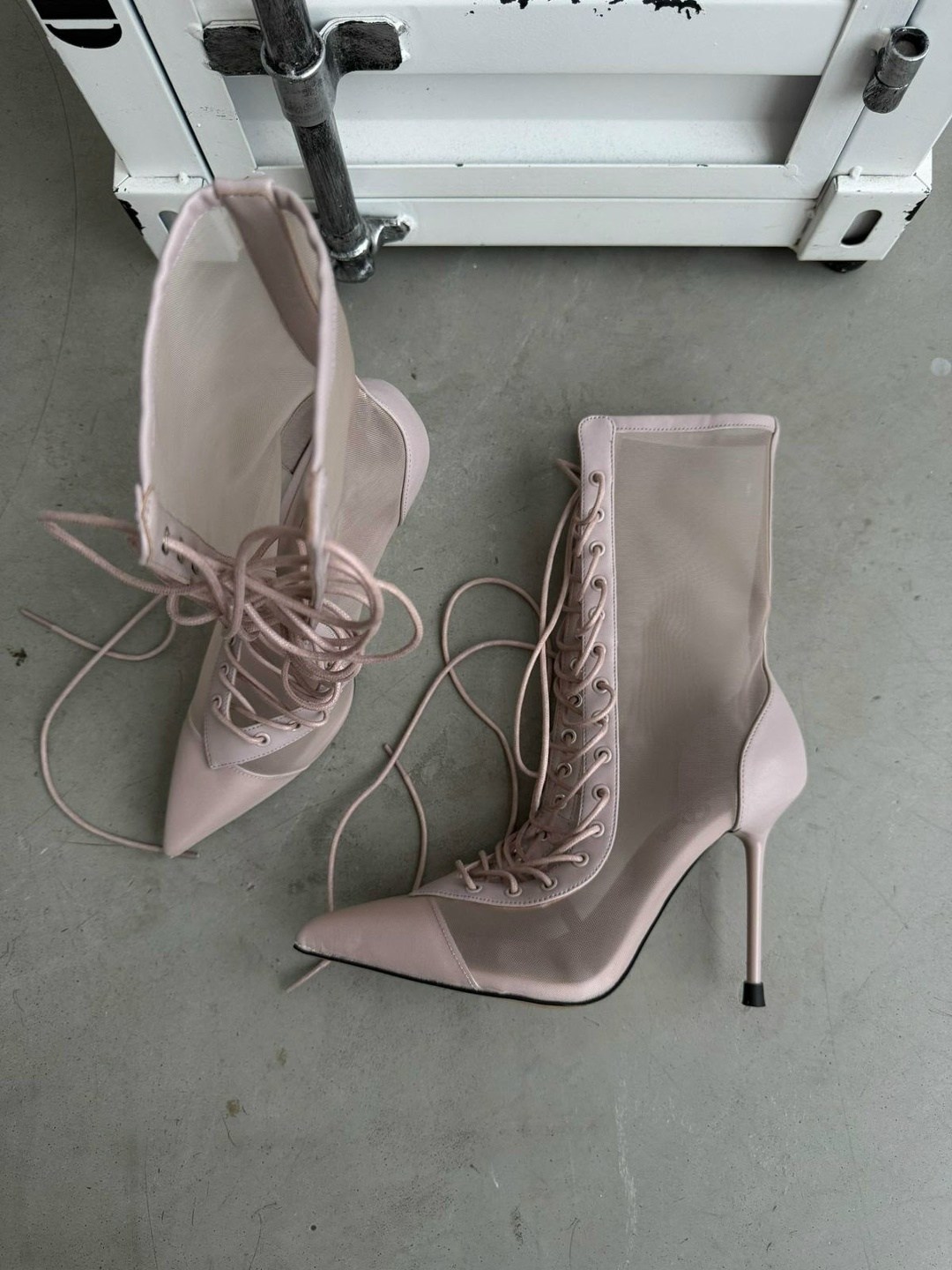 прозрачные туфли,прозрачные каблуки, прозрачная,босоножки на шнуровке, на шпильке