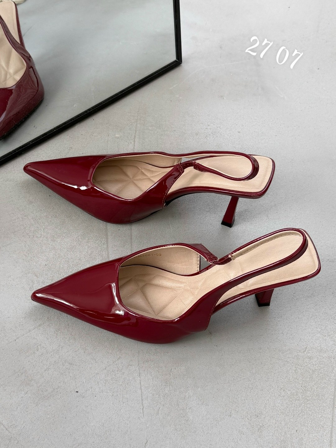 женские туфли лодочки,женские кожаные босоножки gucci бордовые,gucci женские босоножки,туфли лодочка,женская