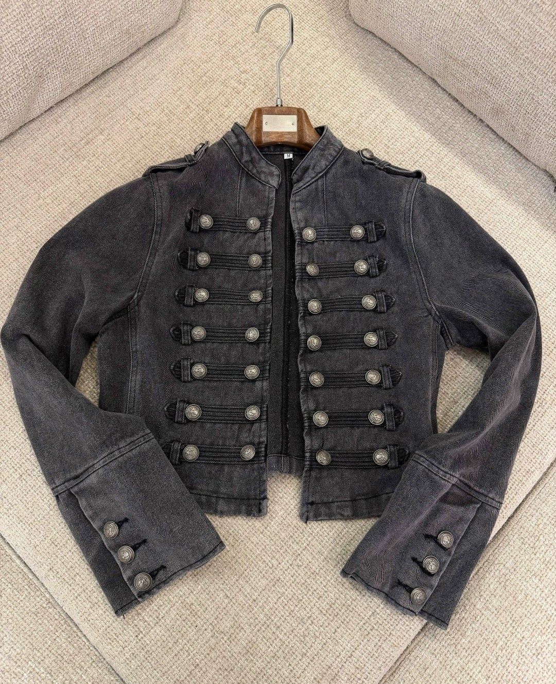 куртка женская джинсовая,женская джинсовая куртка в стиле ретро,джинсовая куртка,джинсовая куртка с воротником,короткая джинсовая куртка