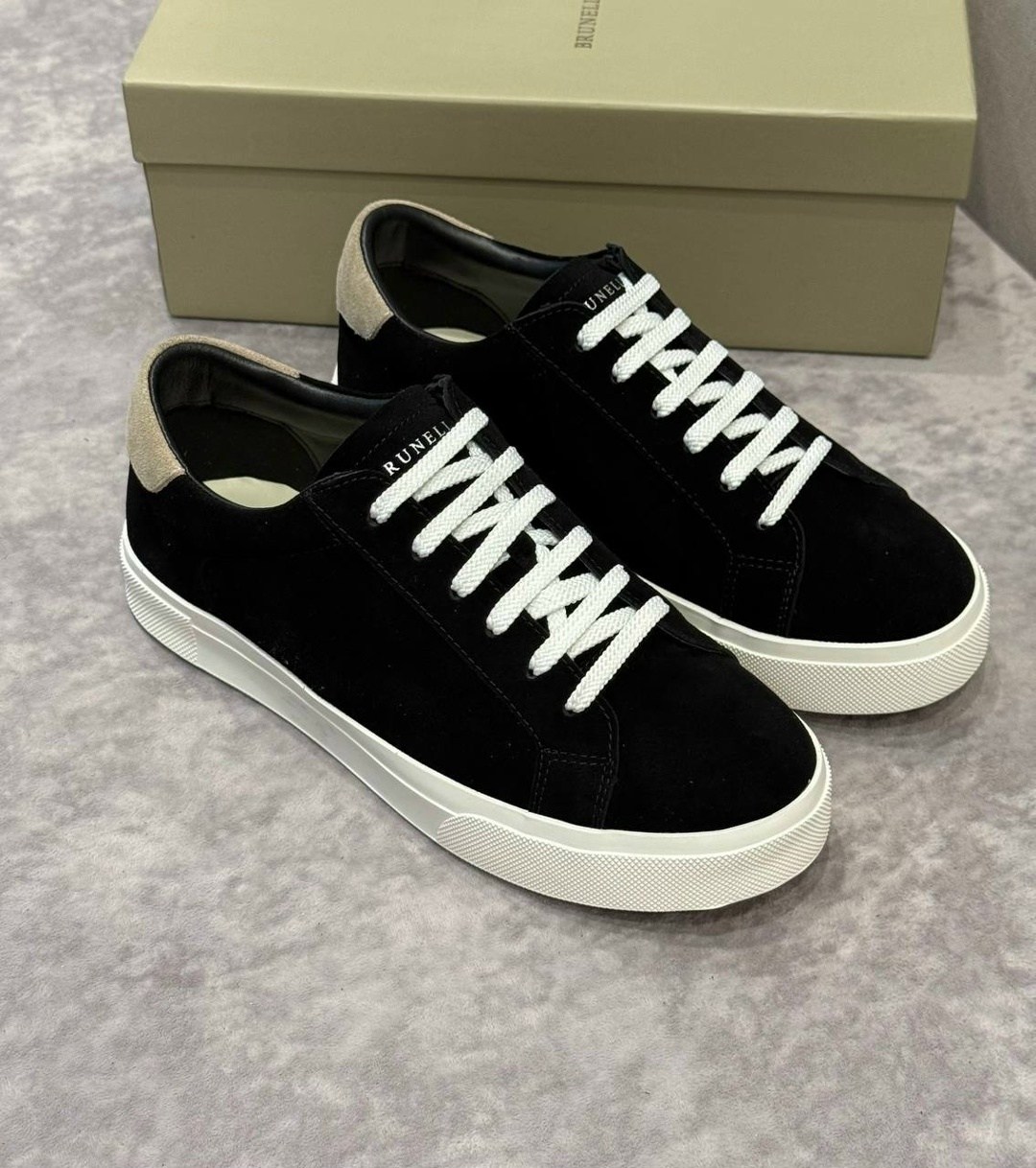 кеды замшевые,чёрные замшевые кроссовки brunello cucinelli,brunеllо сuсinеlli чёрные замшевые кроссовки,замшевые кроссовки brunello cucinelli,