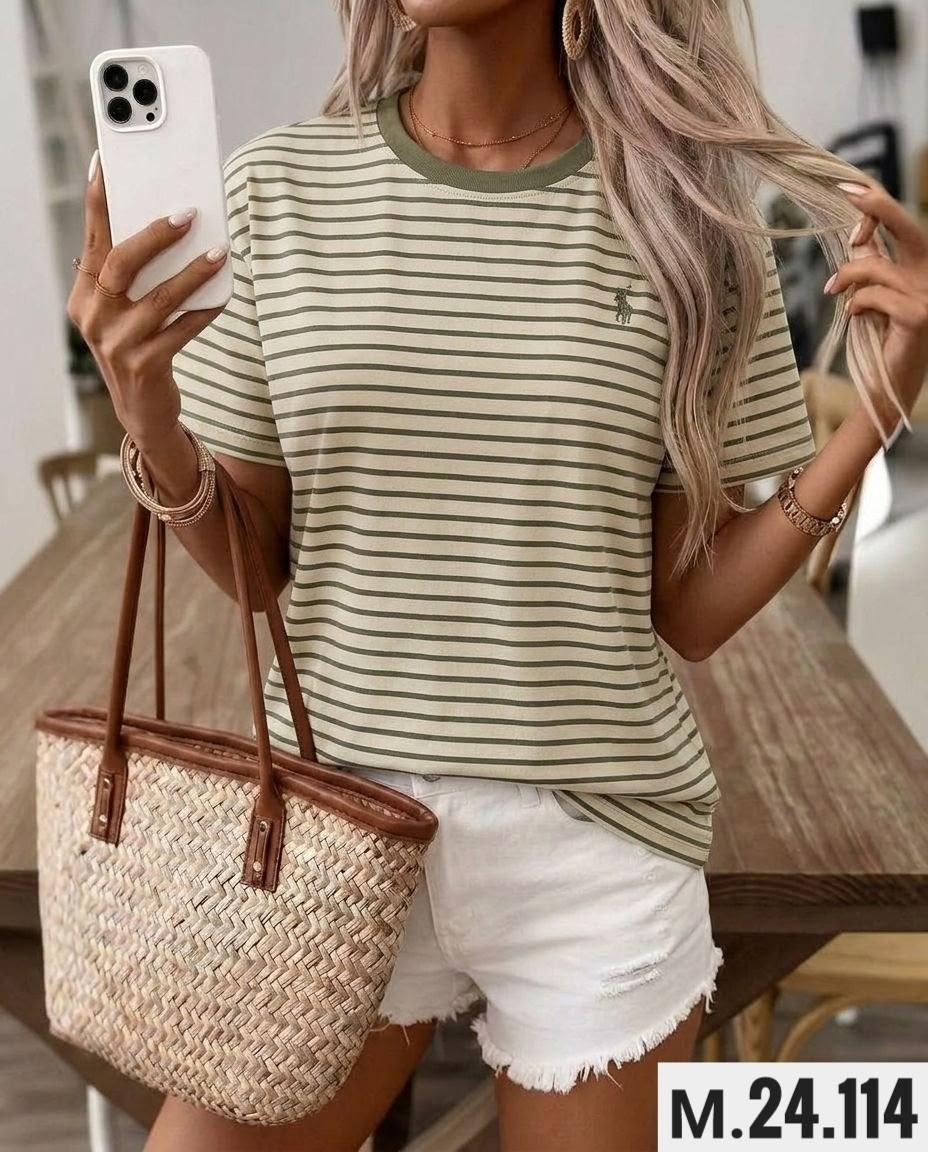 футболка в полоску,женская футболка,тельняшка с нашивкой,футболка в полоску женская,тельняшка