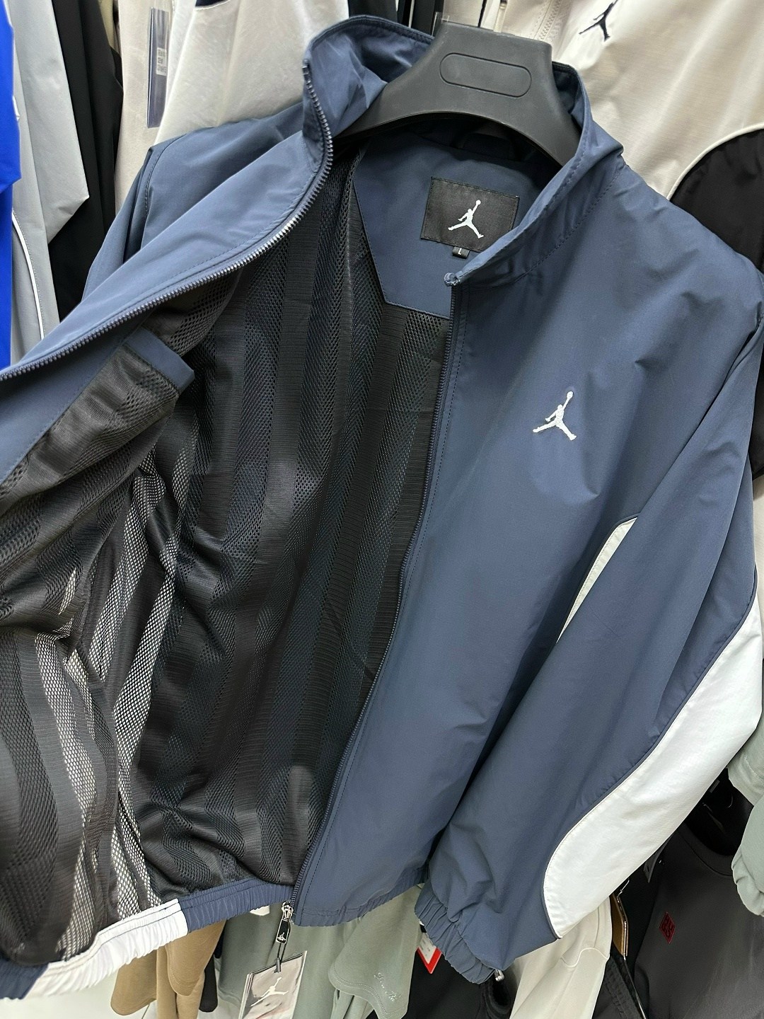 ветровка джордан рефлектив,легкая куртка,nike air jordan,куртка jordan,ветровка jordan