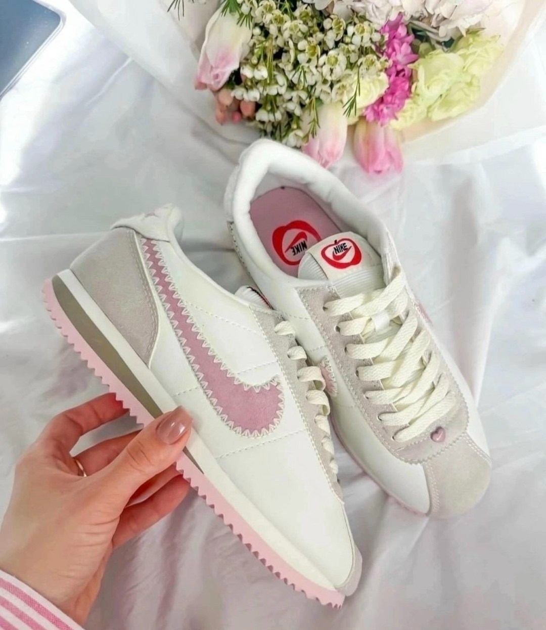 кроссовки nike cortez женские,кроссовки classic cortez nike,кроссовки nike cortez,кроссовки женские nike,кроссовки nike cortez женские бело-розовые