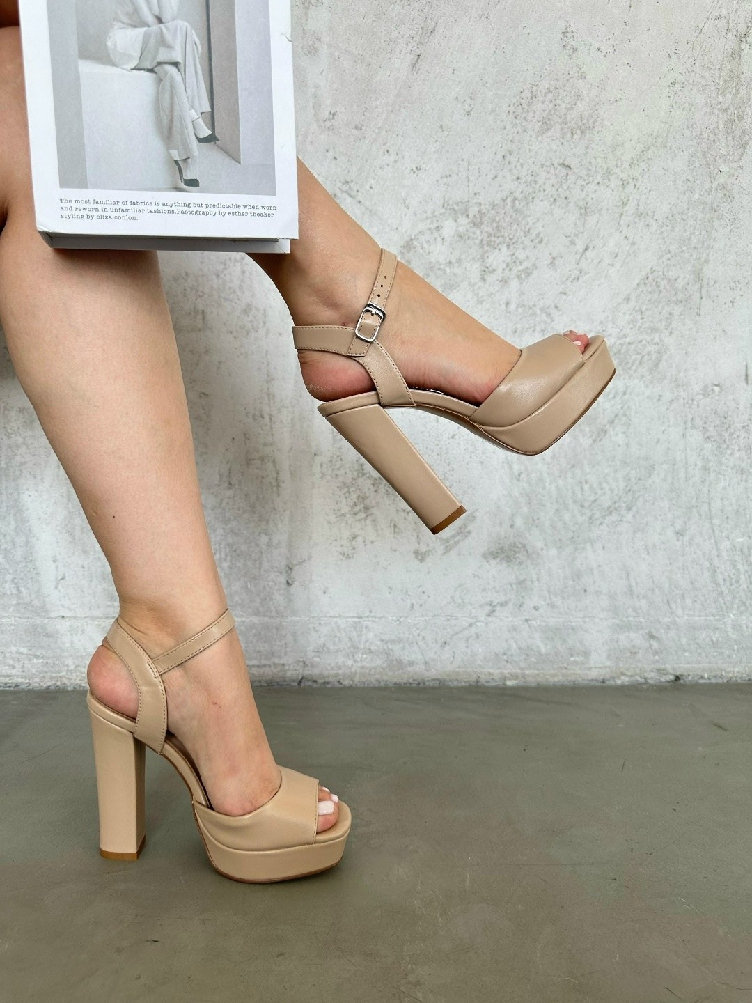 бежевые босоножки на высоком каблуке,босоножки на каблуке,бежевые босоножки,босоножки на платформе,элегантные босоножки