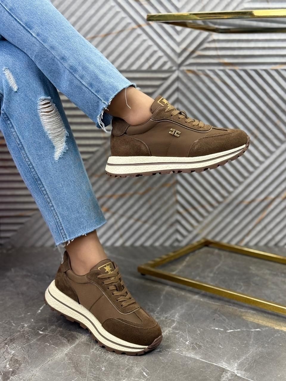 замшевые кроссовки brunello cucinelli,,кроссовки brunello cucinelli,замшевые кроссовки,brunello cucinelli женские кроссовки с замшей