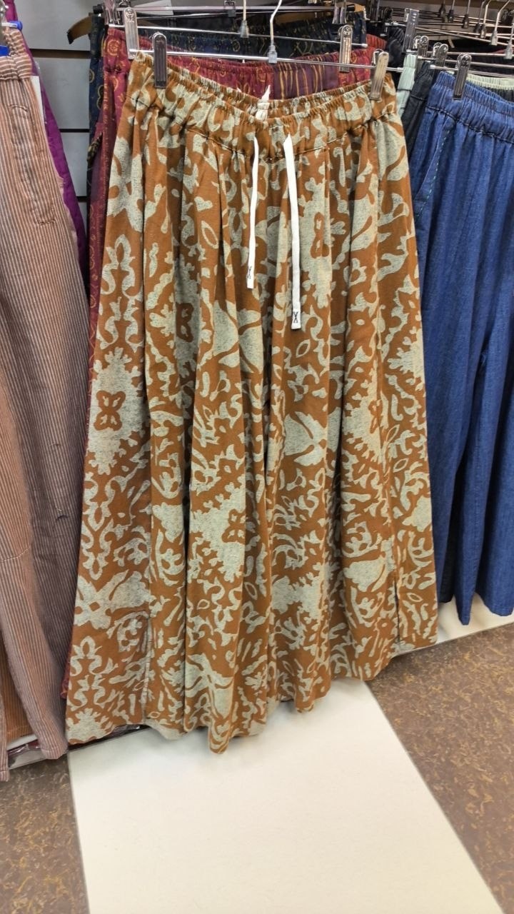 джинсовые широкие брюки,джинсовые брюки,широкие брюки,брюки бохо,стиль пэчворк