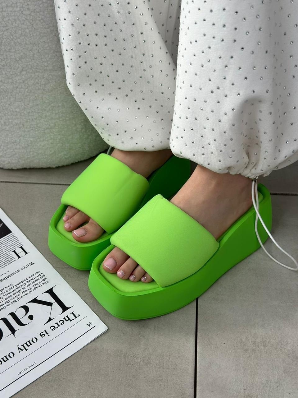 женские шлепанцы,шлепки объемные,шлепанцы летние,модные шлепки,шлепанцы на платформе