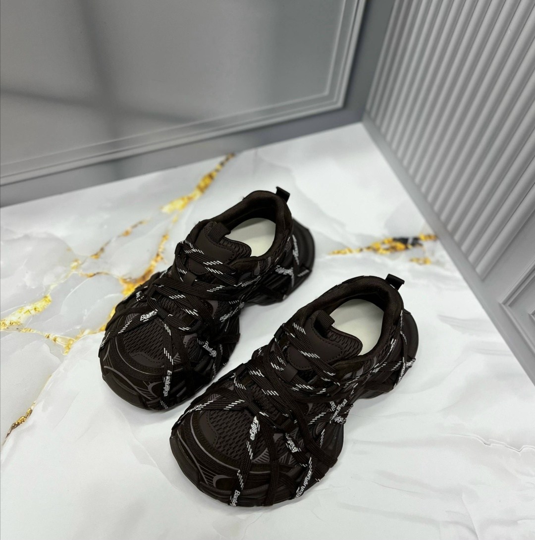 кроссовки 3xl extreme lace массивные на шнуровке balenciaga,кроссовки женские balenciaga,balenciaga кроссовки,кроссовки balenciaga 3 xl,кроссовки balenciaga 3xl