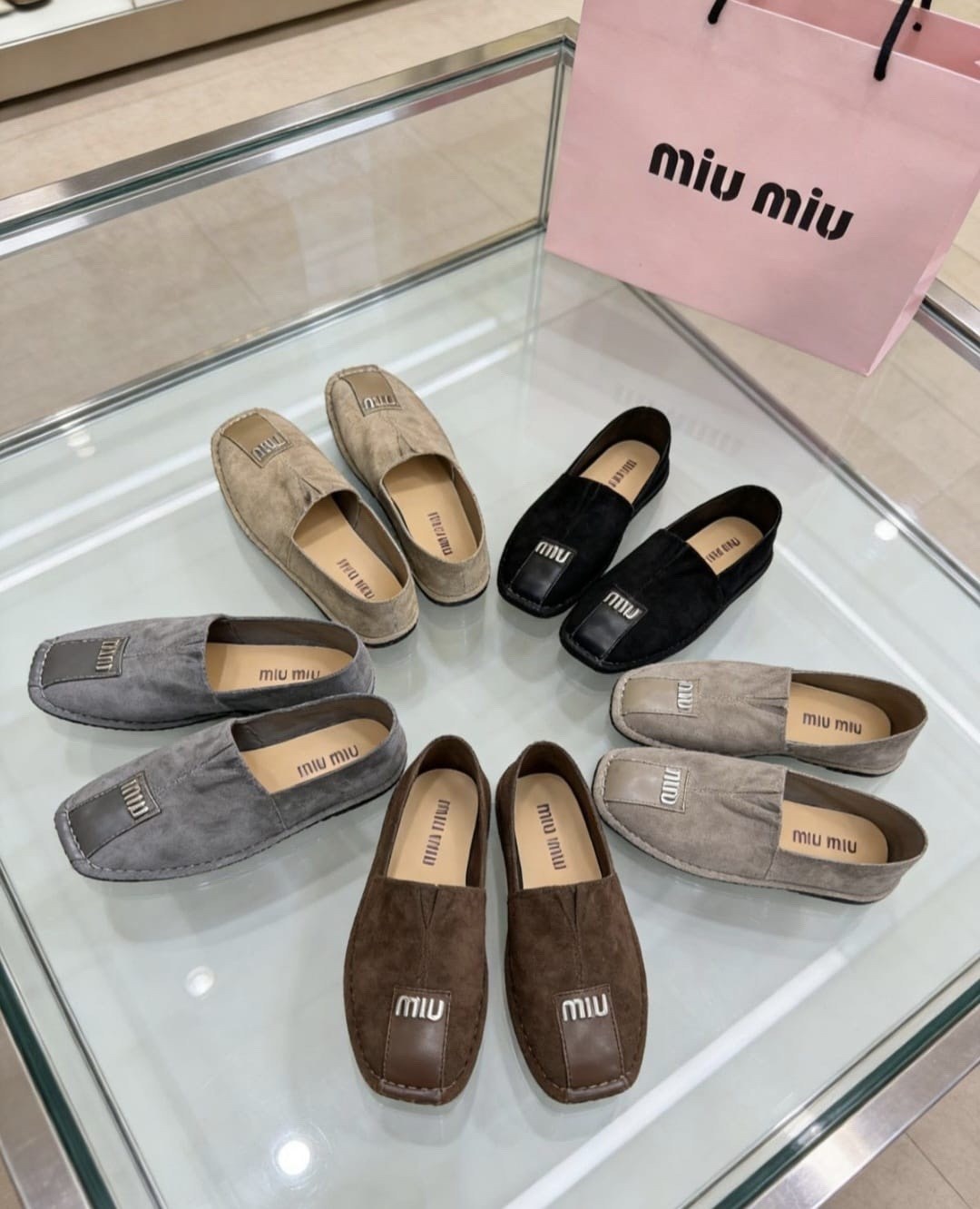 лоферы miu miu,,лоферы miu miu velvet loafers,замшевые лоферы,лоферы miu miu арт лф48