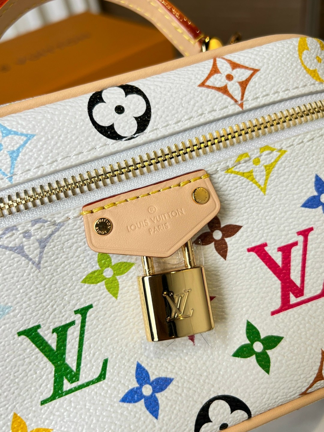 сумка бочонок луи виттон,louis vuitton сумка на плечо,сумка луи виттон через плечо,сумка луи виттон vanity,сумка луи виттон