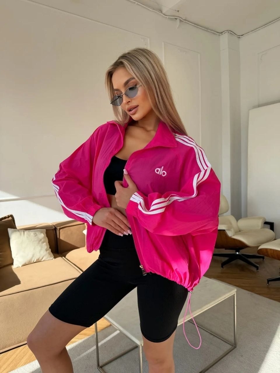 куртка бомбер,спортивная куртка,ветровка женская,куртка женская,куртка бомбер женская