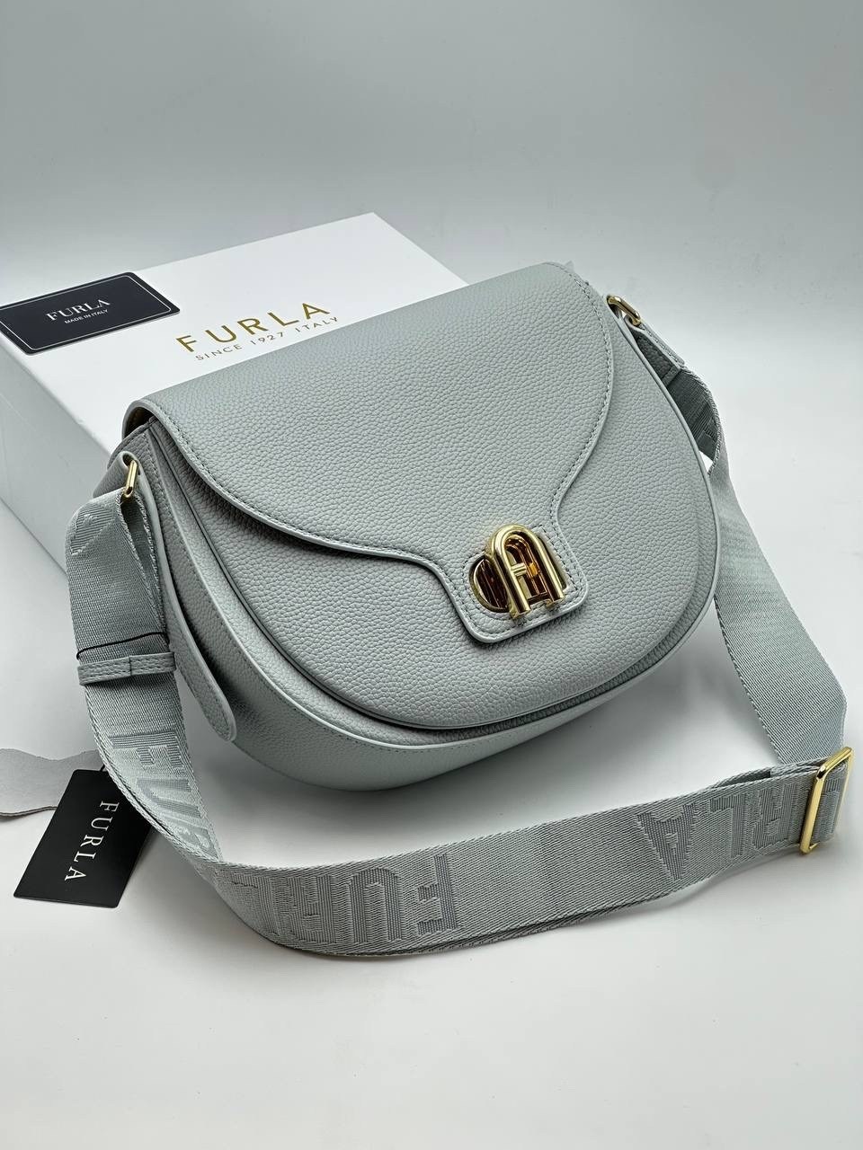 женская сумка,сумка,сумка через плечо coccinelle,сумка coccinelle,coccinelle сумка на плечо