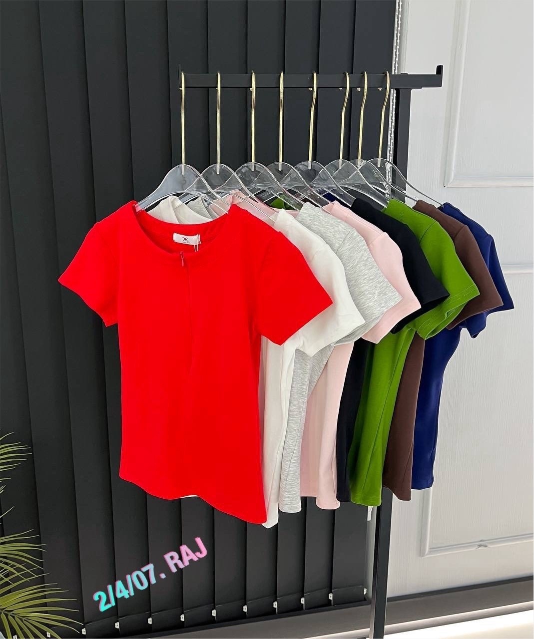 футболки женская,кофта женская,,стильная блузка,блузка с оборками