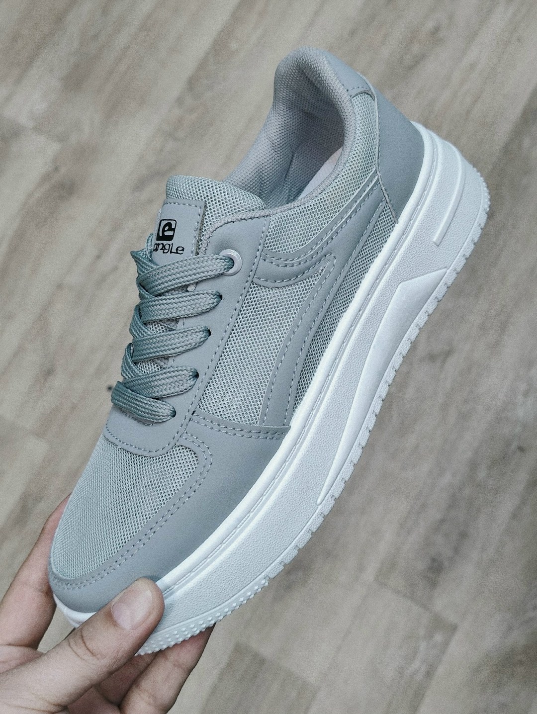 ,кроссовки женскиe,кроссовки для женщин,кроссовки для девушек,кроссовки белые