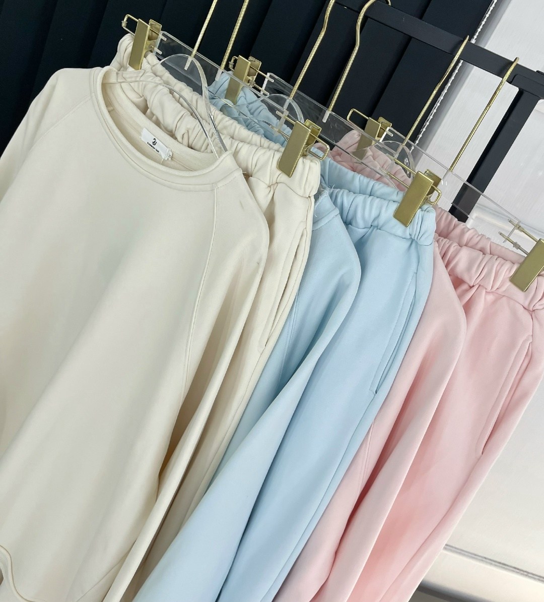 костюм женский,костюм двойка,трикотажные костюмы,спортивные костюмы,повседневный костюм