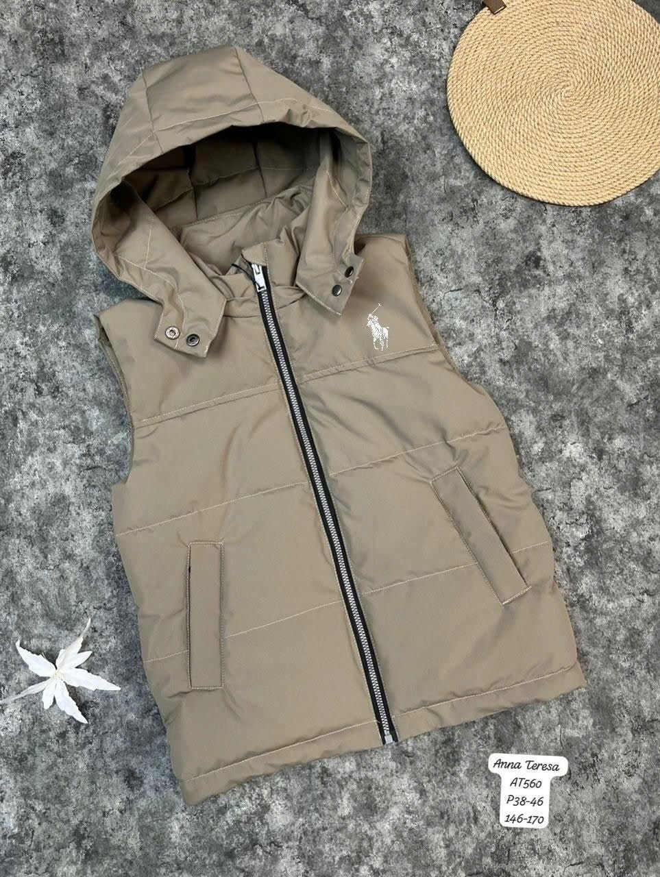 демисезонная жилетка,жилетка безрукавка,жилетка,жилетка с капюшоном,демисезонный жилет