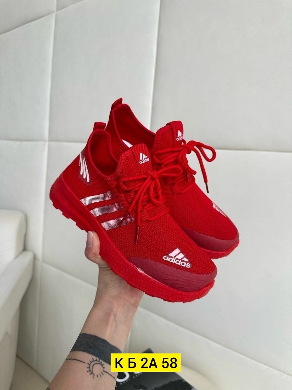 ,женские кроссовки,женская ,обуви,спортивная