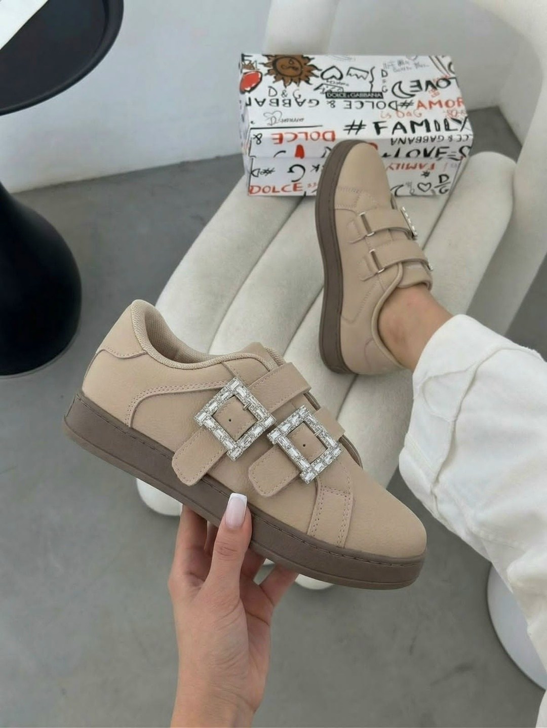 ,бежевые кожаные кроссовки,кроссовки женские на липучках,бежевые кроссовки,женские кроссовки