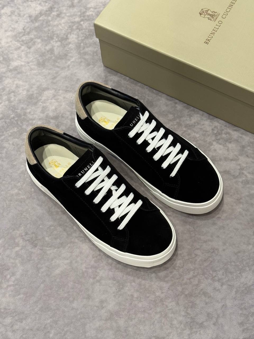 кеды замшевые,чёрные замшевые кроссовки brunello cucinelli,brunеllо сuсinеlli чёрные замшевые кроссовки,замшевые кроссовки brunello cucinelli,