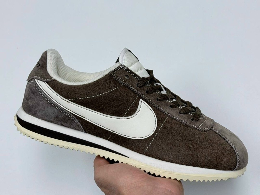 кроссовки nike nike classic cortez leather,nike cortez classic,nike classic cortez leather black 749571-002,кроссовки nike cortez,мужские nike classic cortez кожаные черные кроссовки