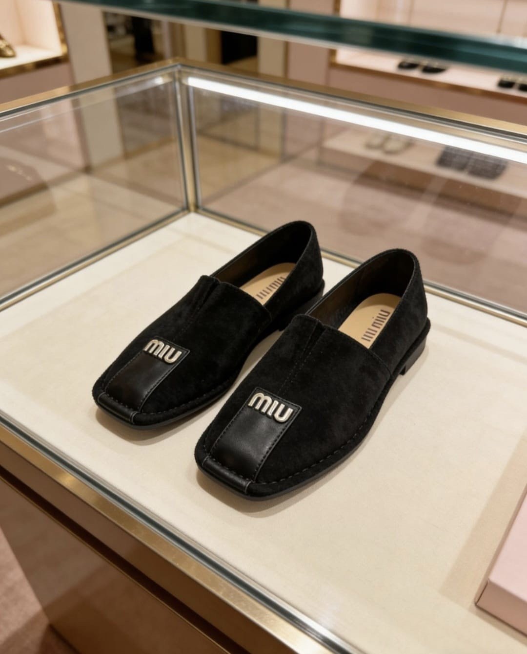 лоферы miu miu,,лоферы miu miu velvet loafers,замшевые лоферы,лоферы miu miu арт лф48