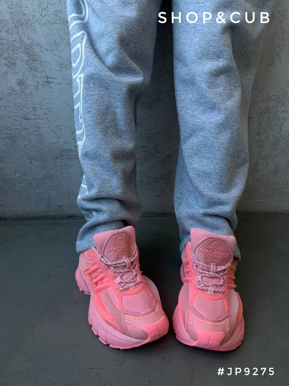 кроссовки баленсиага розовые,женские кроссовки balenciaga,розовые кроссовки,кроссовки баленсиага женские,кроссовки женские розовые удобные balenciaga