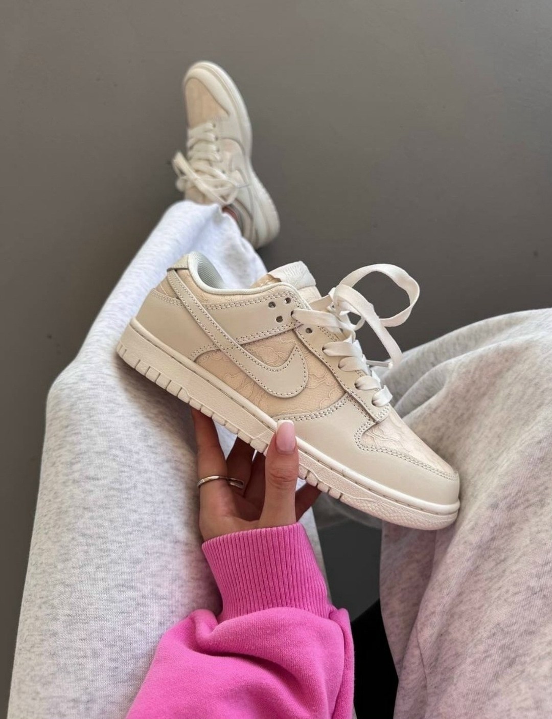 женские кроссовки nike dunk low,nike розовые кроссовки dunk для женщин,кроссовки nike sb dunk low,женские повседневные кроссовки nike dunk low,кроссовки nike dunk low розовый/белый