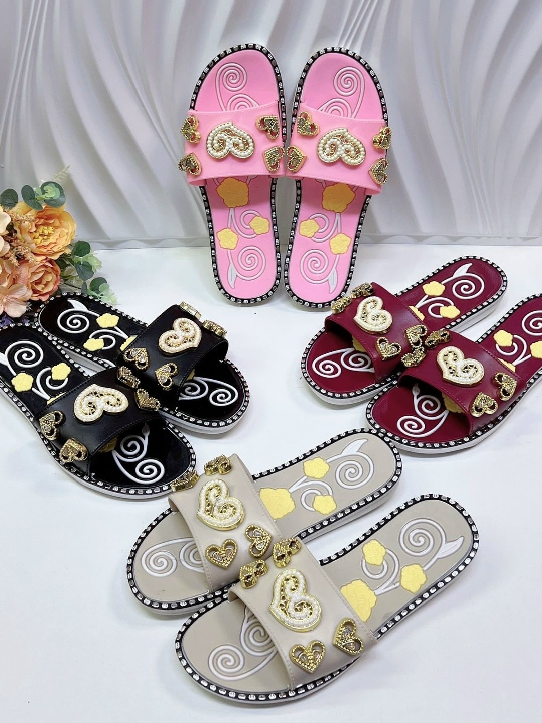 женские шлепанцы,шлепки женские,,тапочки модные,шлепки 2026 модные женские