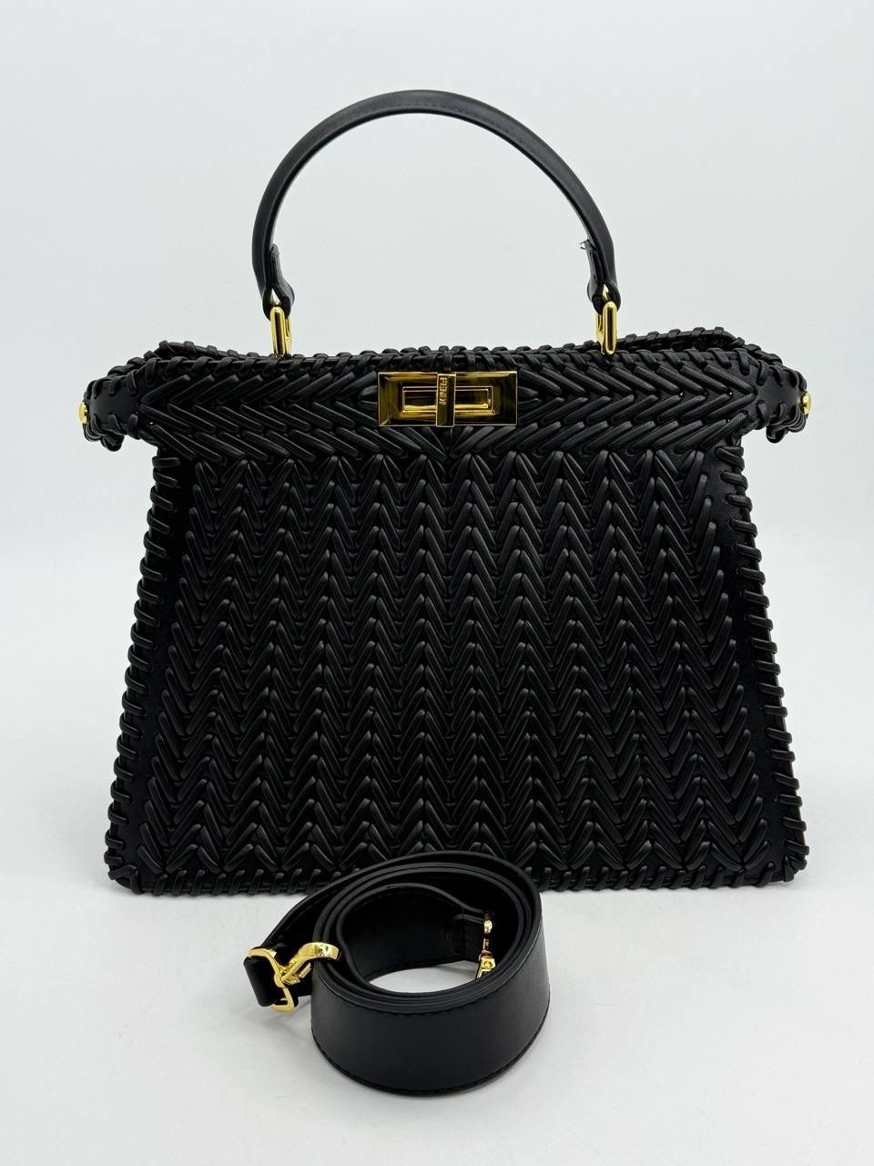 сумка,fendi сумки,фенди сумка,сумка женская fendi,сумки аксессуары