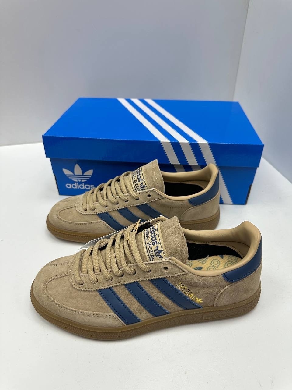 кеды рабочие adidas originals handball spzl,adidas originals handball spezial мужские кроссовки коричневые jh5435,кроссовки adidas spezial,adidas handball spezial,кроссовки adidas handball spezial