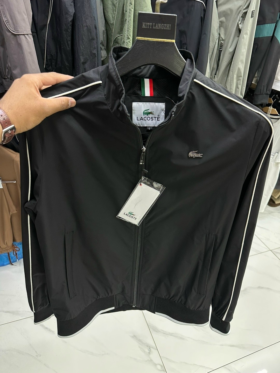 lacoste sport ветровка белая,novak djokovic lacoste jacket,lacoste white jacket,lacoste white,lacoste windbreaker white