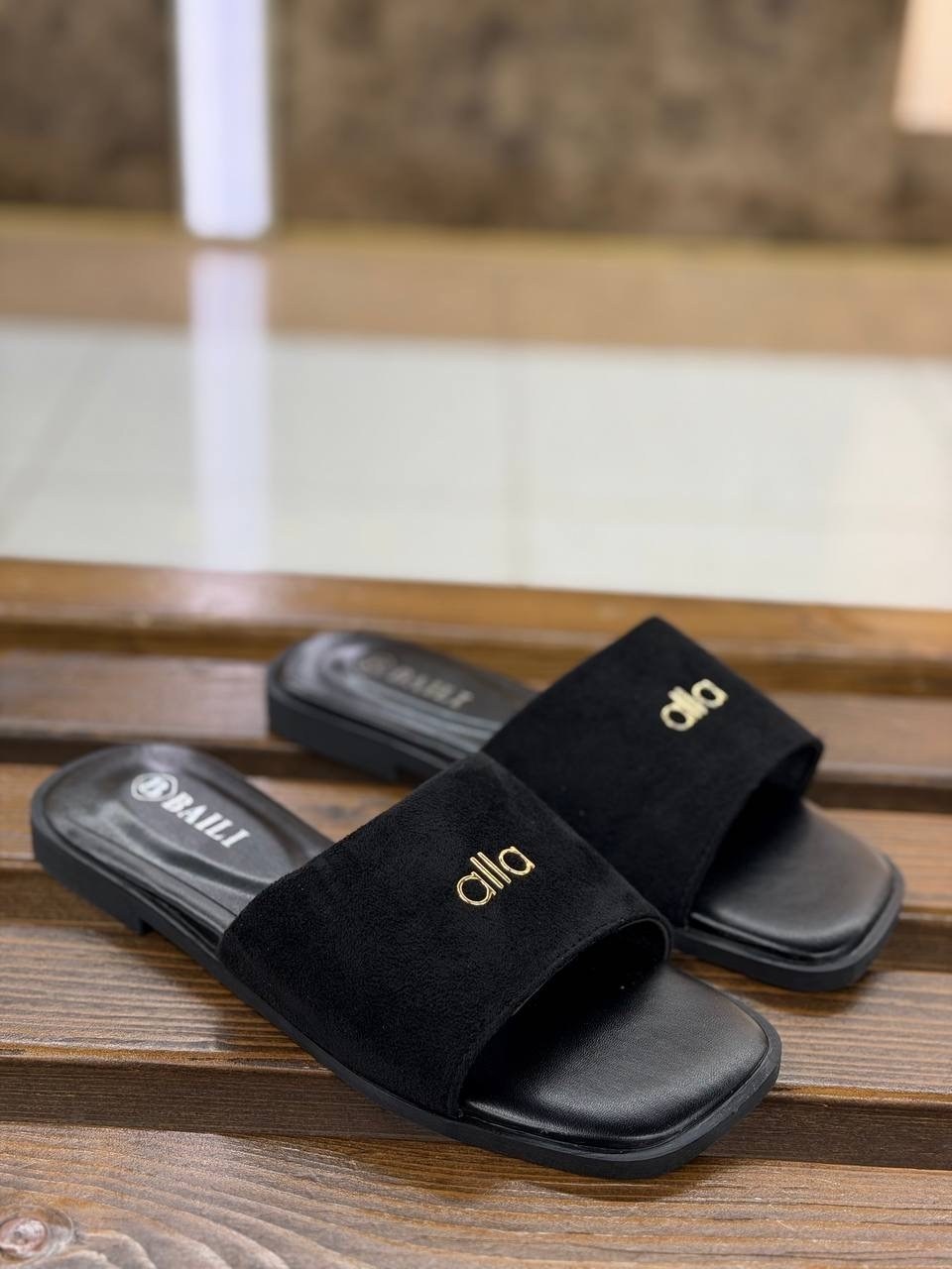 ,тапочки для дома женские,шлепанцы женские,женские шлепки,тапочки модные