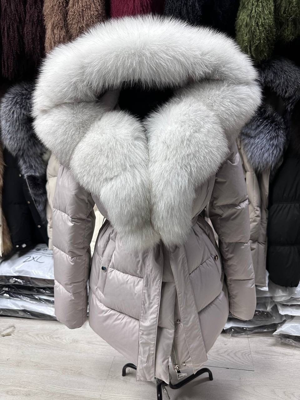 пуховик женский с натуральным мехом,пуховик с натуральным мехом,пуховик с натуральным мехом и песца70 cm с капюшоном,пуховик с мехом,пуховик с натуральным мехом и песца