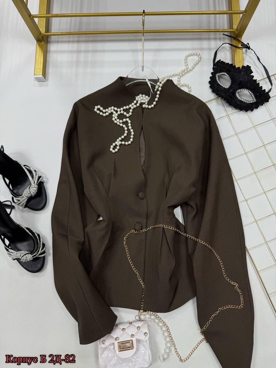 жакет с баской,стильные наряды,пиджак,одежда модная