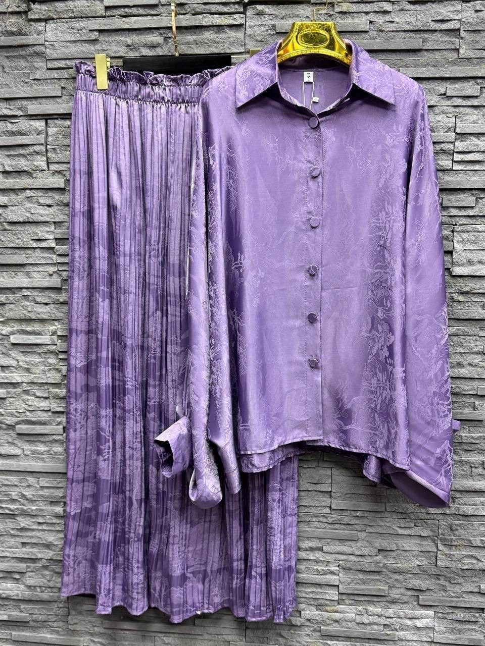 костюм фиолетовый,одежда модная,,стильные наряды,костюм велюровый женский